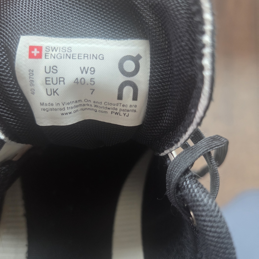 On Cloud X Women’s White and Black Running Shoes - Picture 2 of 9